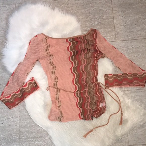 Jennifer Lopez Tops - Jennifer Lopez Very Light Summer Sweater